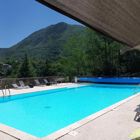 Apartment Con Balcon Y Vista Al Bosque