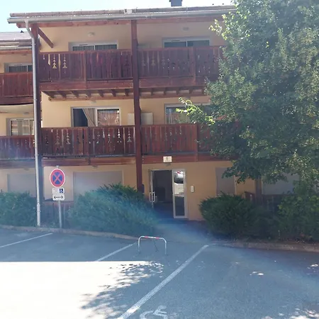 Con Balcon Y Vista Al Bosque *