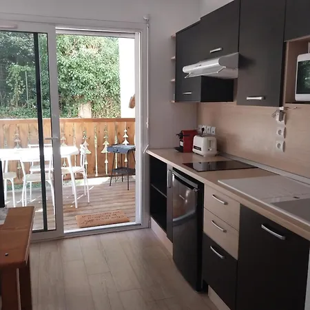 Con Balcon Y Vista Al Bosque Apartment *