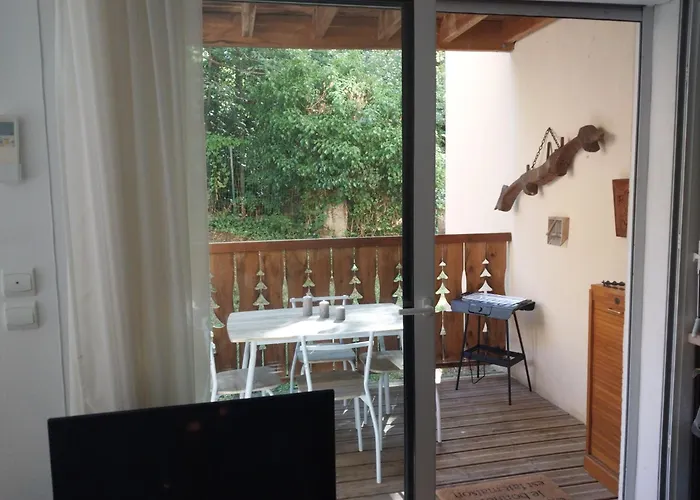 Daire Con Balcon Y Vista Al Bosque *