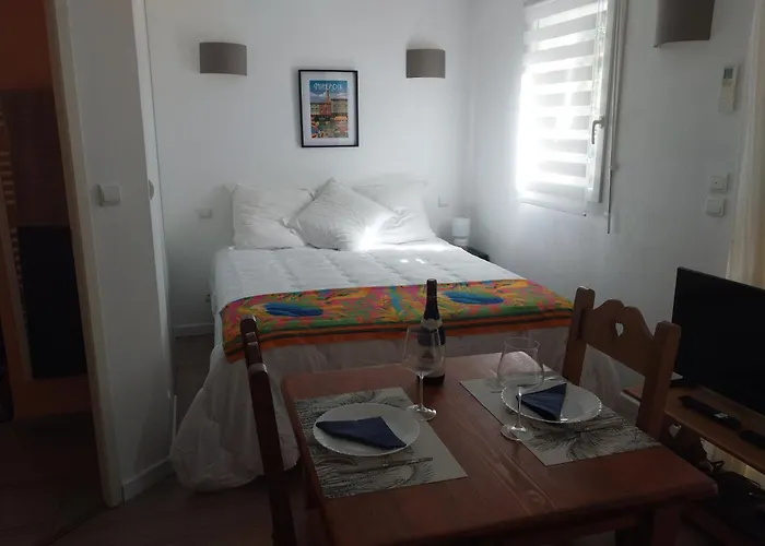 Con Balcon Y Vista Al Bosque Daire *